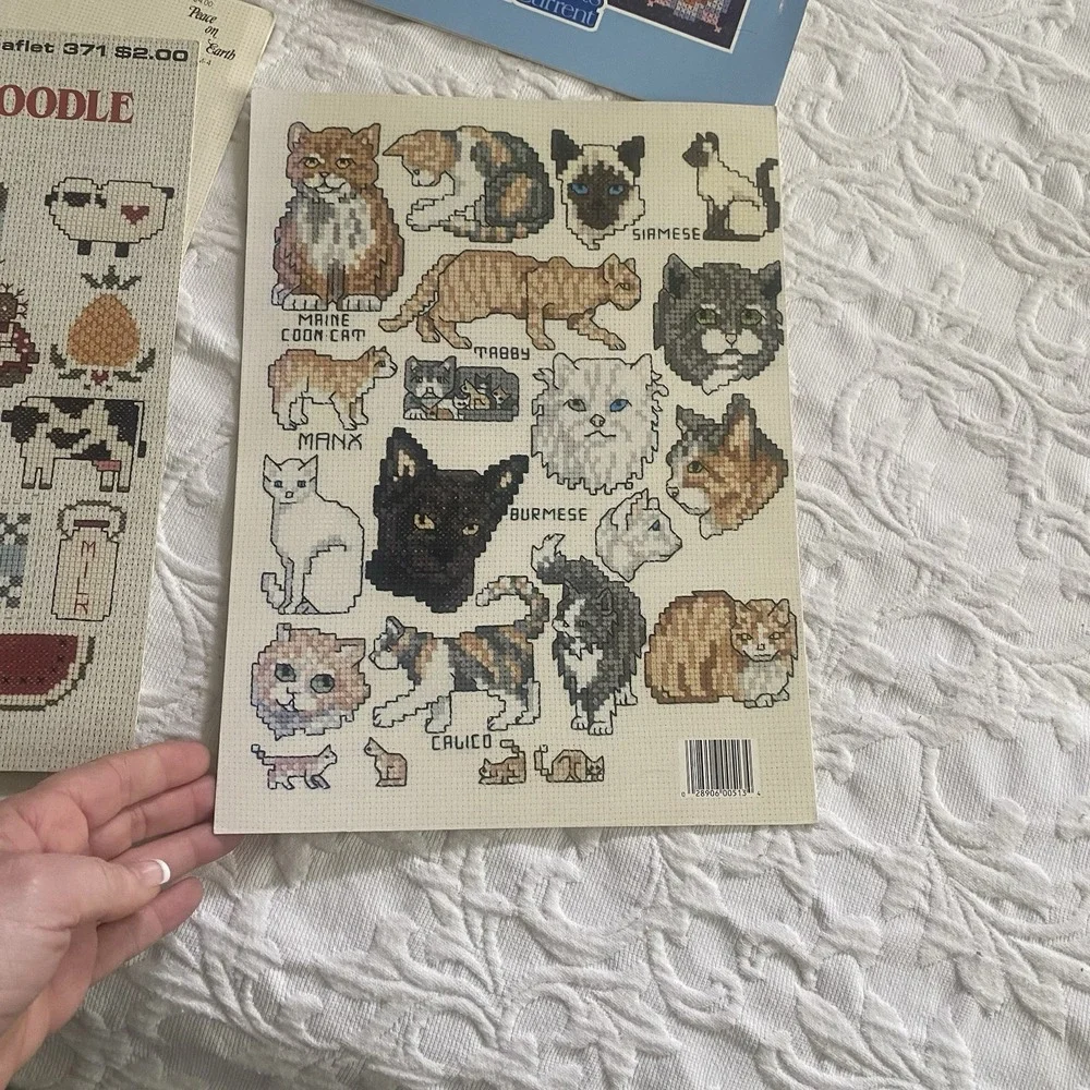 Cross Stitch LOT 4‎ Pattern Books Leaflets VTG 80s Cats Country Animals Florals